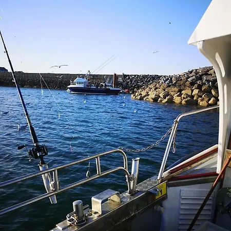 Liberty House - Bundoran Seaside Family & Surfers * Single Street