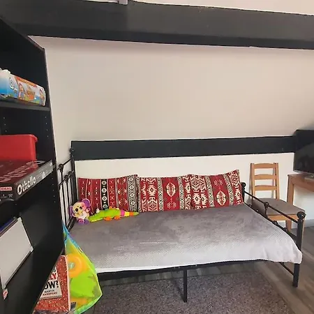 Liberty House - Bundoran Seaside Family & Surfers Single Street