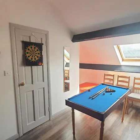 Feriehus Liberty House - Bundoran Seaside Family & Surfers Single Street