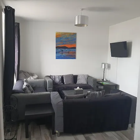 Liberty House - Bundoran Seaside Family & Surfers Single Street