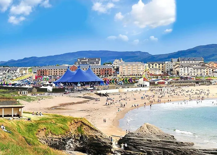 Liberty House - Bundoran Seaside Family & Surfers * Single Street