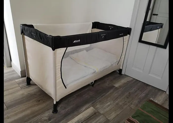 Дом отдыха Liberty House - Bundoran Seaside Family & Surfers Single Street