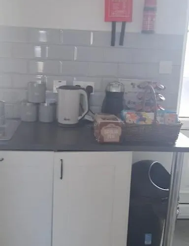 Дом отдыха Liberty House - Bundoran Seaside Family & Surfers Single Street