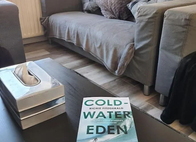 Liberty House - Bundoran Seaside Family & Surfers Single Street